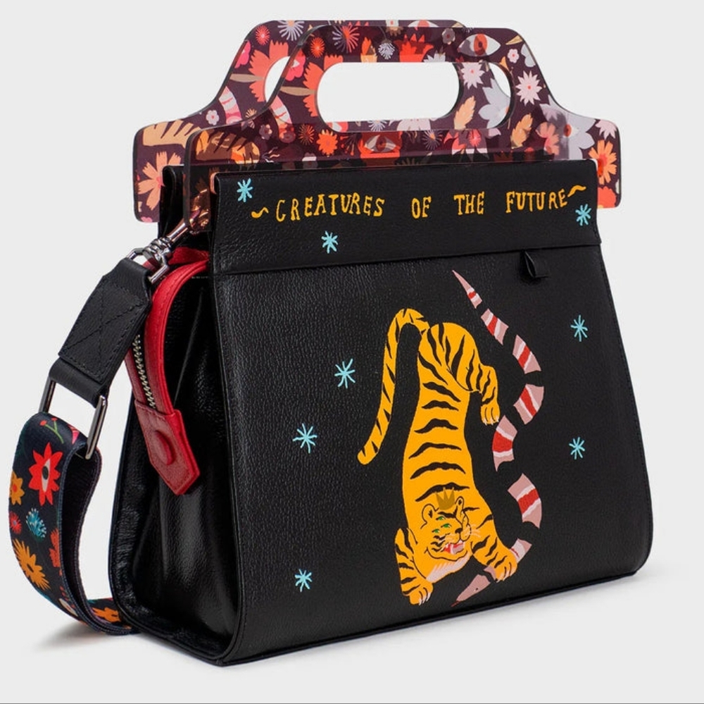 ISO Min and Mon Bag Creatures of the future
